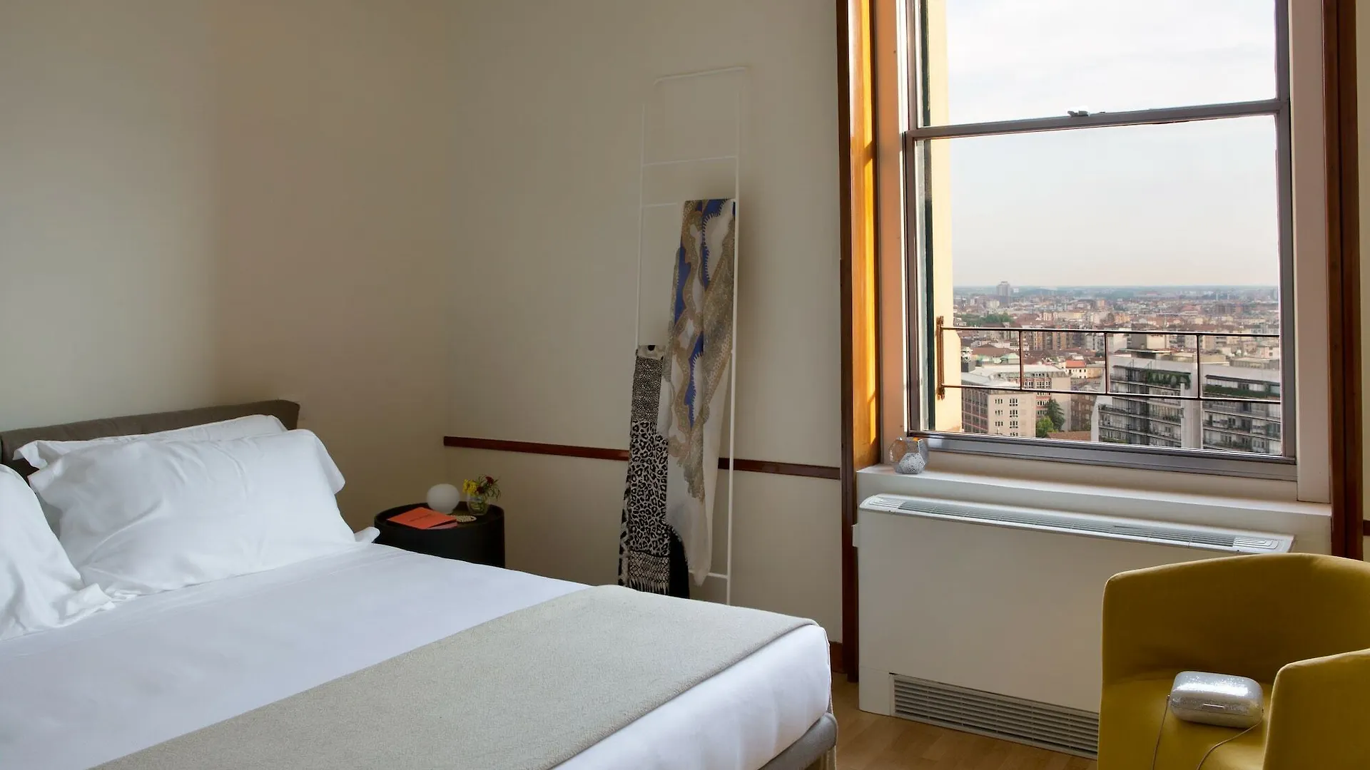 Domux Home Torre Velasca Mailand Italien