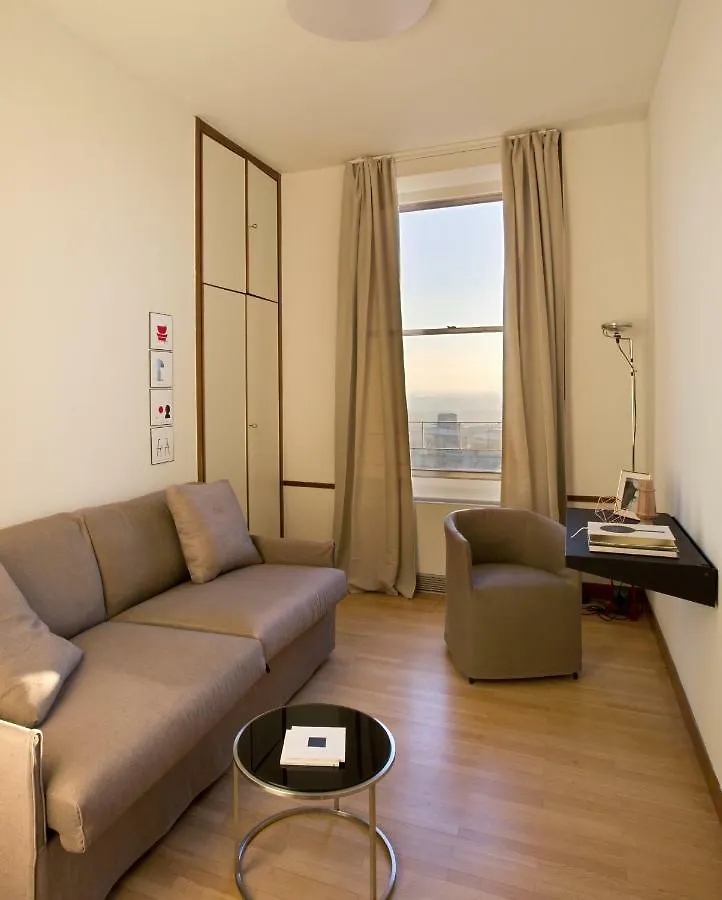 ** Aparthotel Domux Home Torre Velasca Mailand Italien
