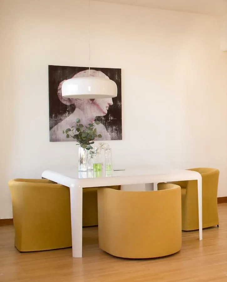 Domux Home Torre Velasca Mailand 2*,  Italien