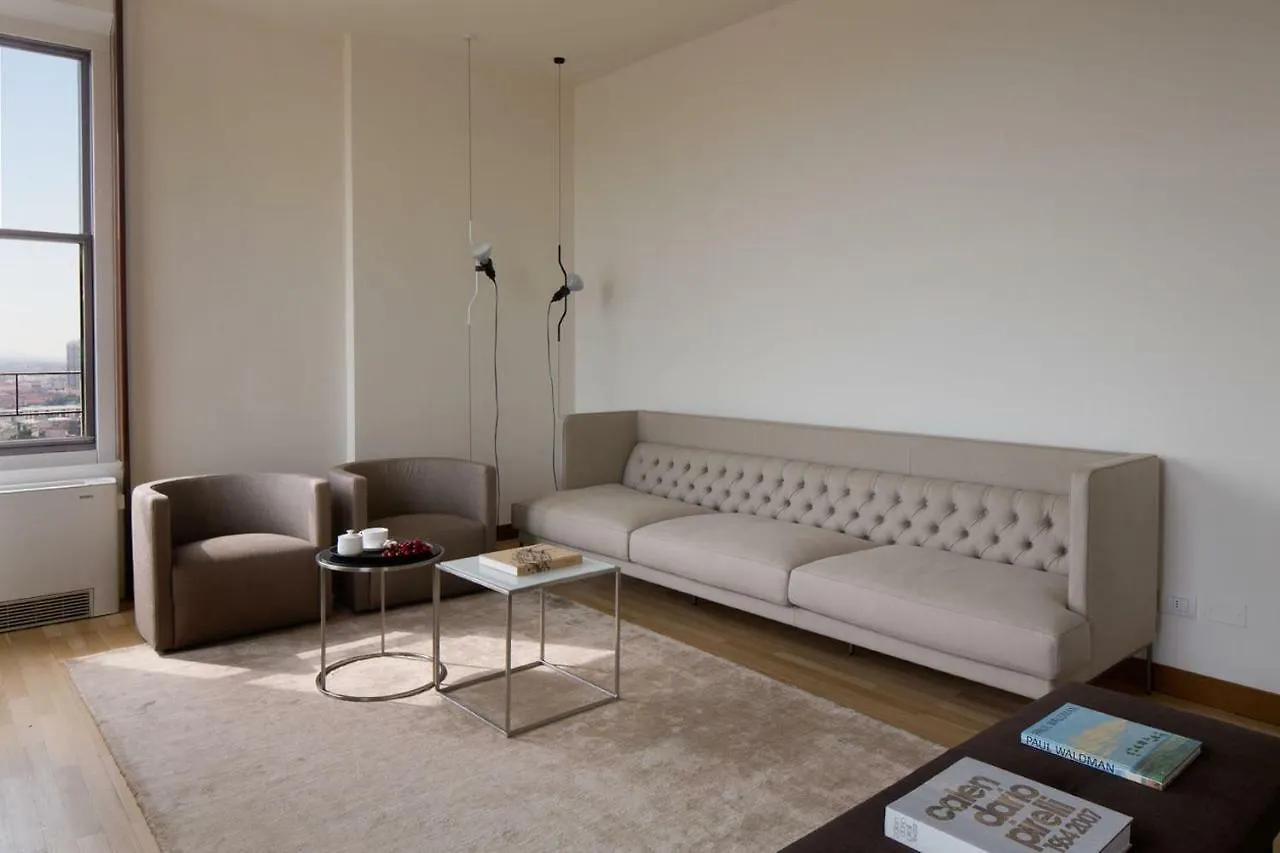 Domux Home Torre Velasca Mailand 2*,