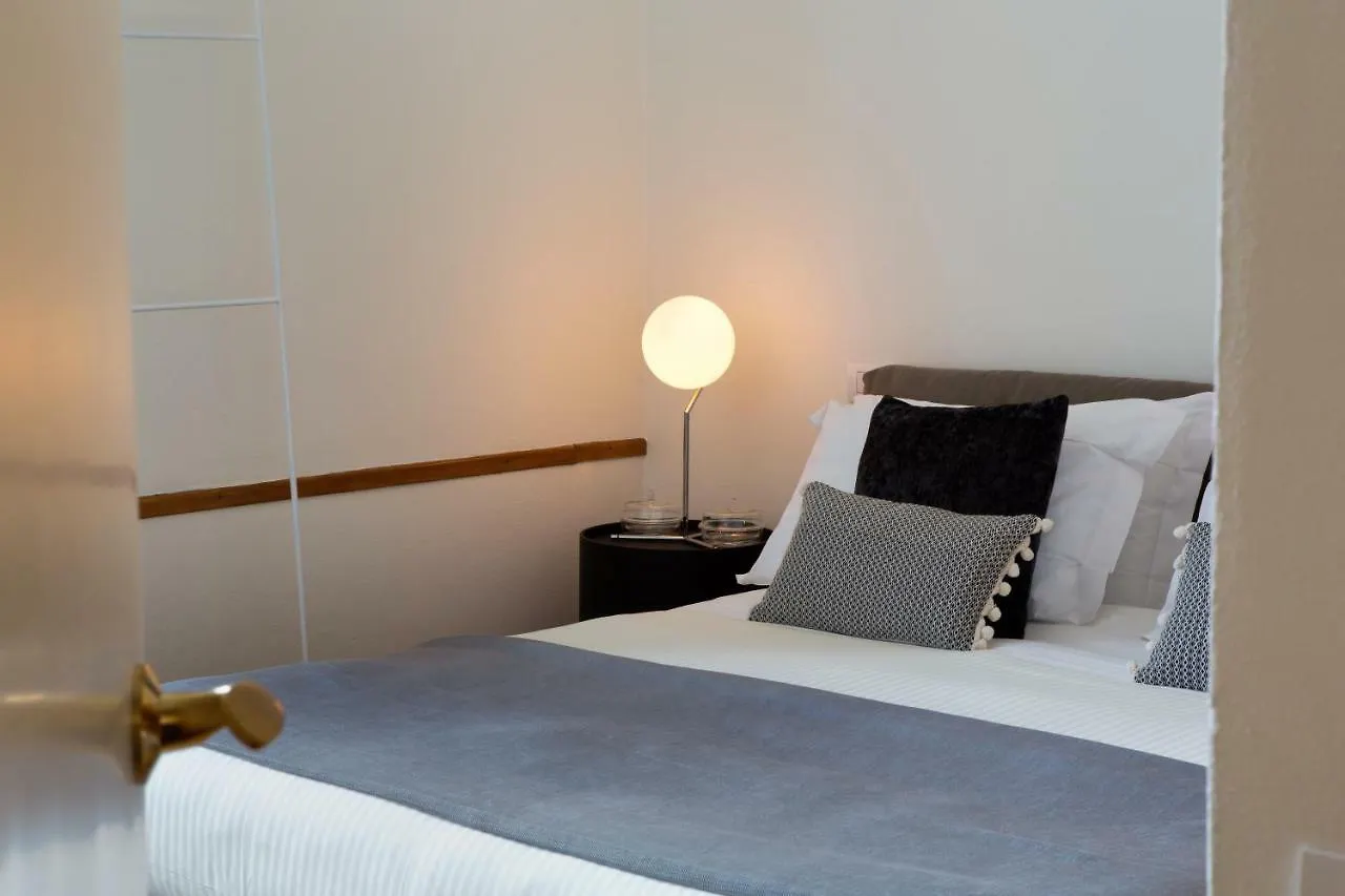 Domux Home Torre Velasca Mailand